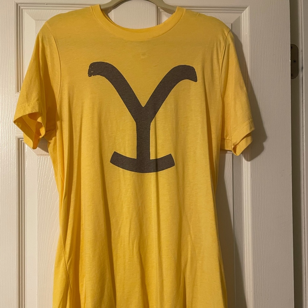 Yellowstone Ranch Bella Canvas Tee Size L